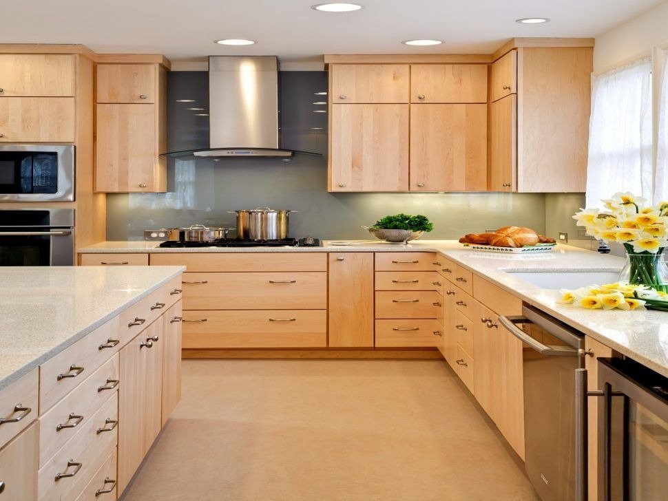 Benefits of Solid Wood Cabinets and Why You Should Invest in One